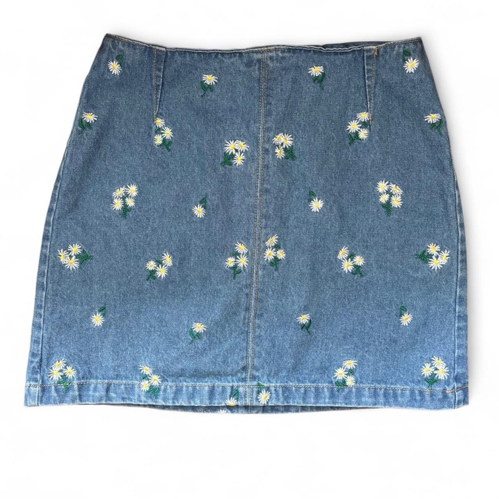 Daisy Floral Embroidered Denim Skirt